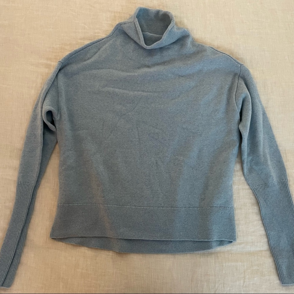 NWOT Wilfred Cyprie Wool Sweater in Blue (Small)